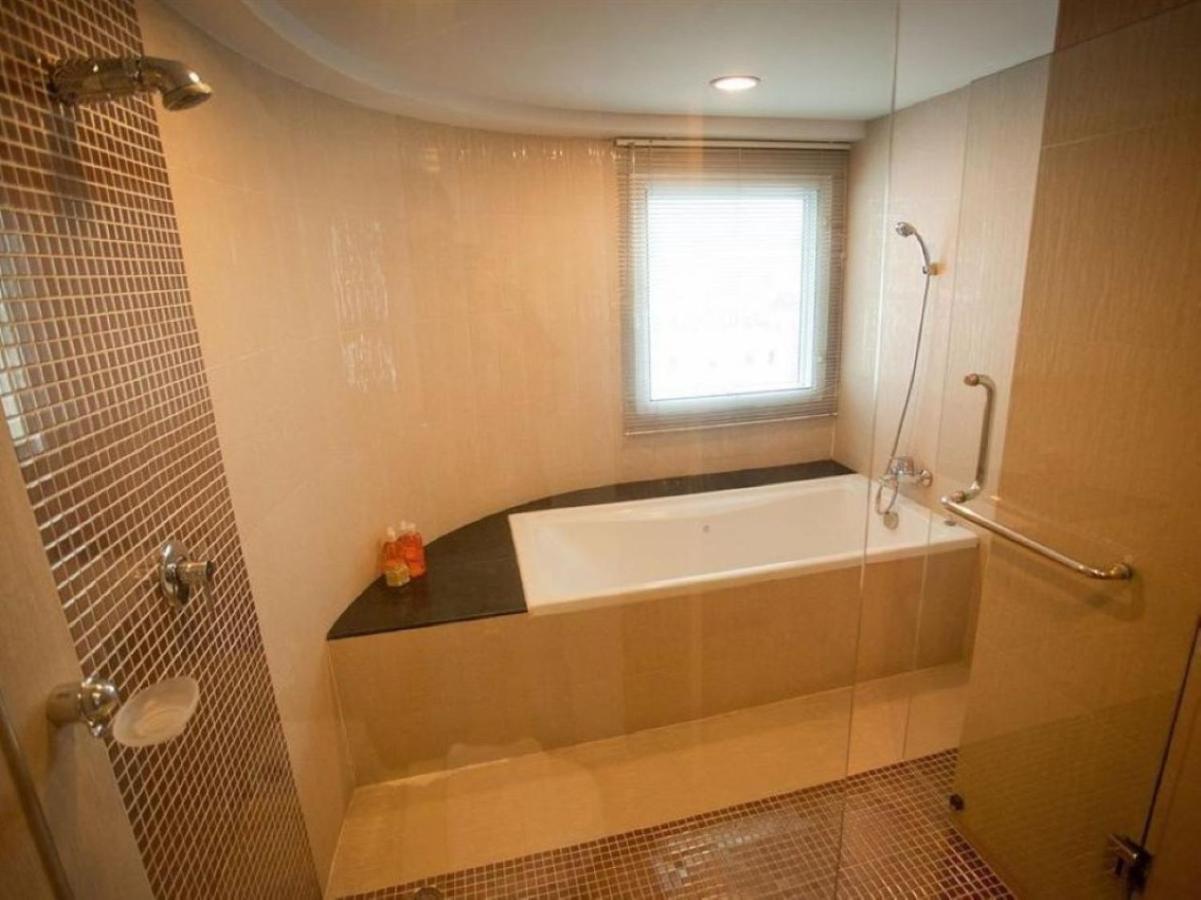 S.M. Grande Residence バンコク都 エクステリア 写真